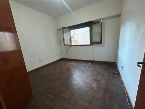 HIPOLITO YRIGOYEN al 4500