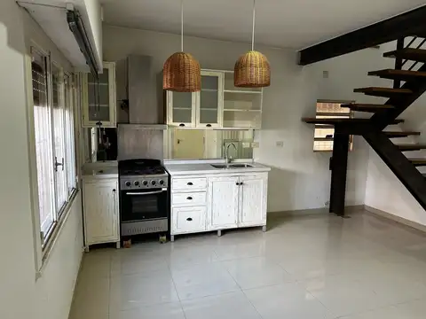 Casa 3 ambientes con 2 baños