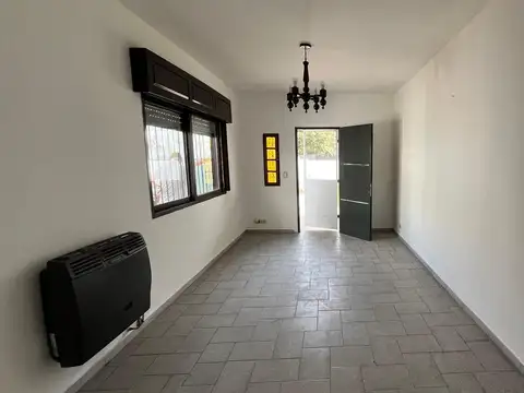 Hipolito Yrigoyen  al 2700