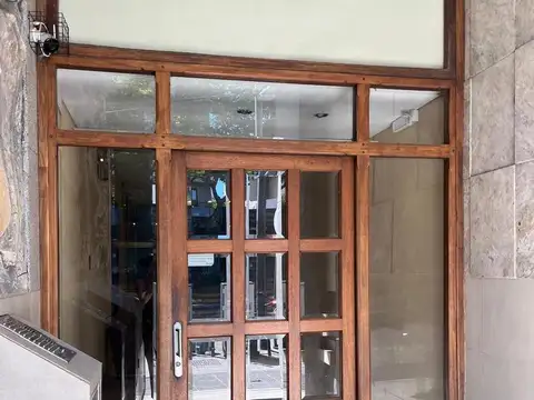 OPORTUNIDAD  3 AMB. C/PATIO EN VICENTE LOPEZ