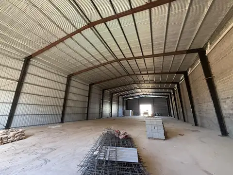 Galpón Premium1000 m2 en Venta. Complejo cerrado. Los Boulevares