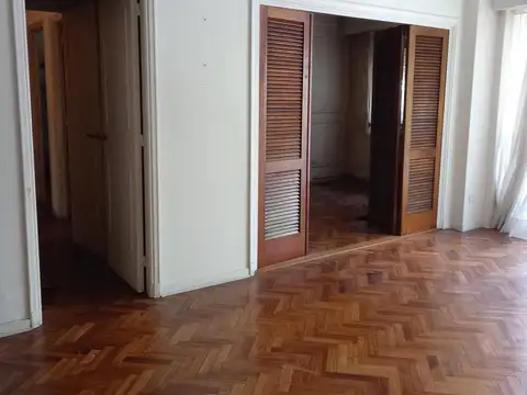 Departamento 4 ambientes con 2 baños