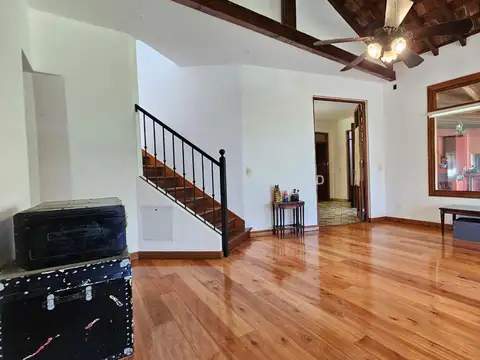Casa 7 ambientes con 3 baños