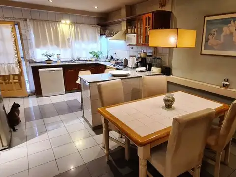 Casa en Venta en Villa Luzuriaga, USD 200.000