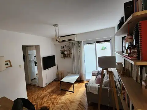 Departamento de 3 ambientes con patio