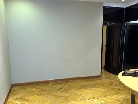 Oficina en Alquiler 40 años