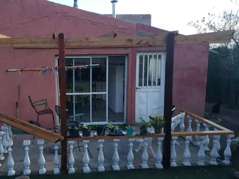 Casa 3 ambientes con 2 baños