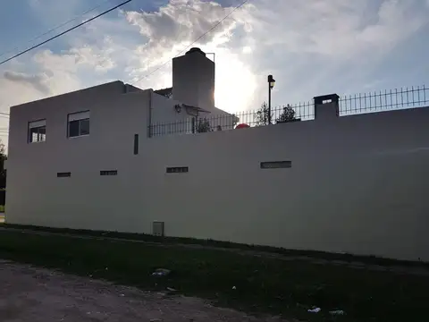 Casa en Venta en Jose Clemente Paz, USD 160.000