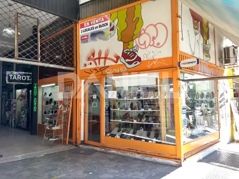 2 LOCALES EN ALQUILER  INMEJORABLE UBICACION COMERCIAL!