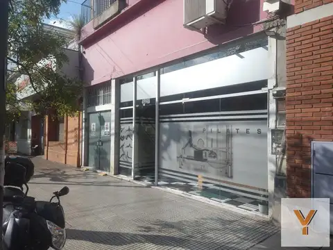 Local de 140 m² en Villa Urquiza con gran potencial comercial