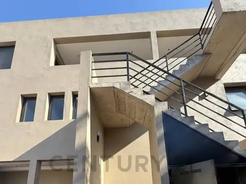 Oficina en Alquiler en City Bell, $ 950.000