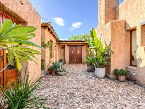 Excelente Casa en ALQUILER DE VERANO a La Laguna sobre 2 lotes en Santa Clara, Villanueva.