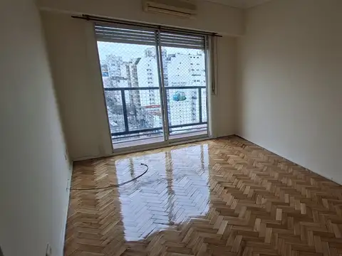 Avenida Carabobo 100, Piso 13