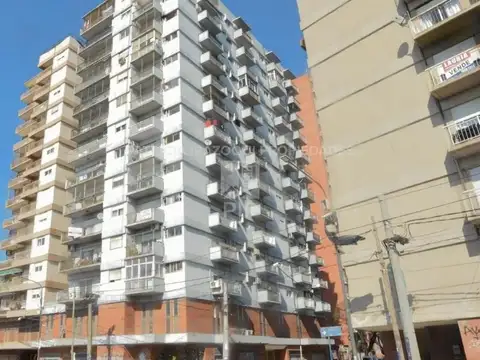 DEPARTAMENTO en ALQUILER en Ramos Mejia