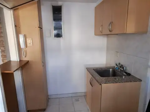 Departamento en Alquiler en Republica De La Sexta, $ 750.000