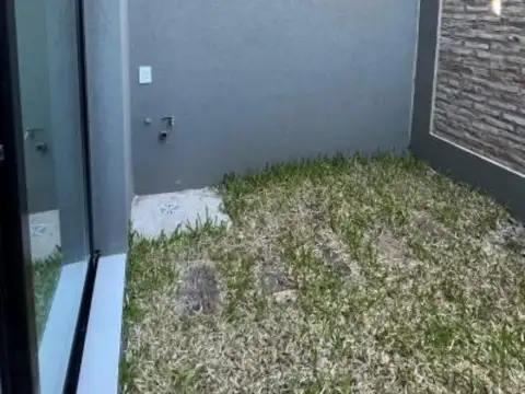 Depto Tipo Casa en Venta de 2 dormitorios