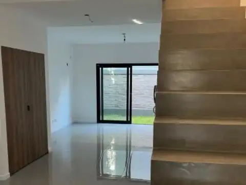 Depto Tipo Casa en Venta en Arroyito, USD 130.000