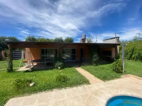 Casa en venta - 1 Dormitorio 1 Baño - Pergamino