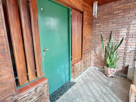 Casa 3 ambientes con 2 baños