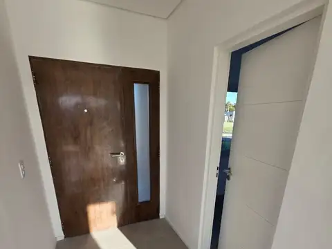 Casa 5 ambientes con 1 baño