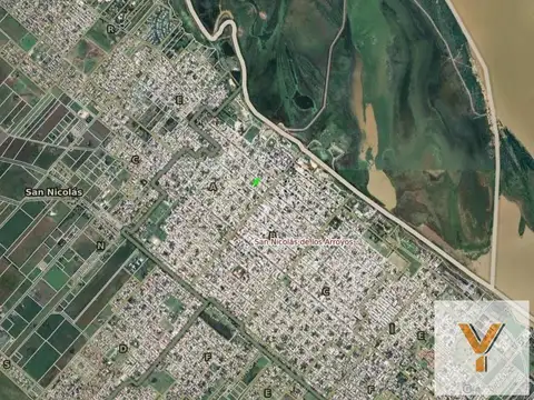 Urquiza e/ León Guruciaga y Lavalle