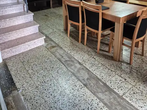 Depto Tipo Casa en Venta 40 años