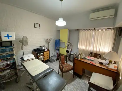CONSULTORIO / OFICINA O USO COMERCIAL
