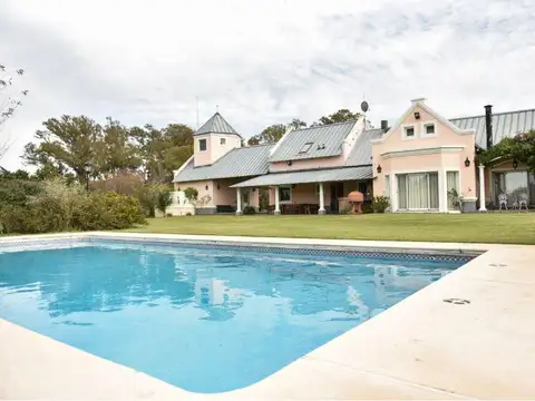 Casa en Venta con 1 cochera