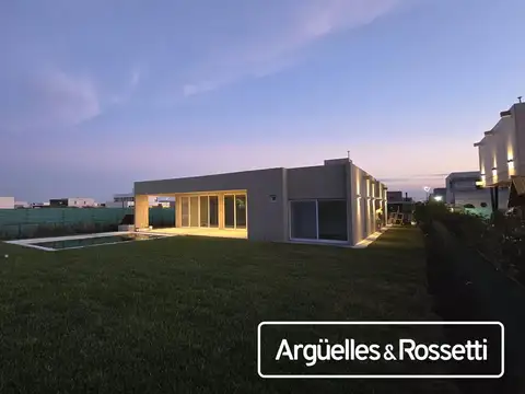 Casa en Alquiler de 3 dormitorios