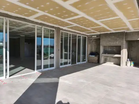 Alquiler Casa 3 Dormitorios Vida 1