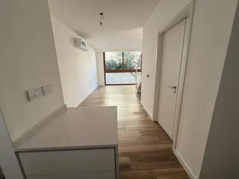 Depto Tipo Casa en Venta 1 año