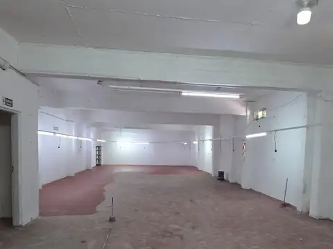 Local en Alquiler 45 años