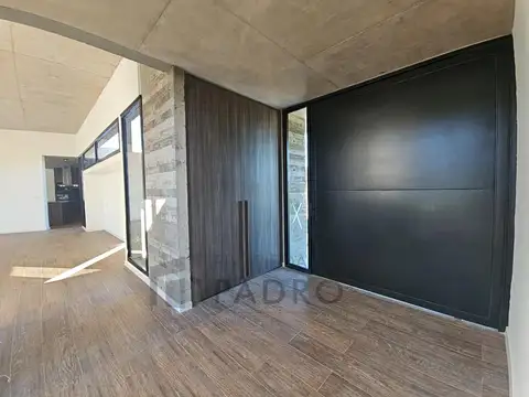 Casa en Venta en San Roque, USD 385.000