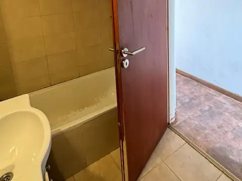 Departamento en Alquiler en Luis Agote, $ 390.000