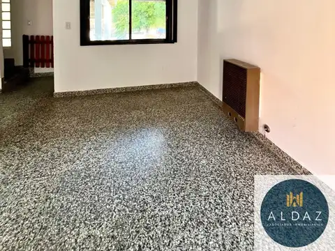 Casa 4 ambientes con 1 baño