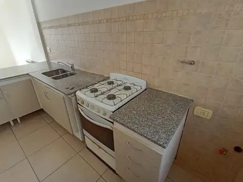 19 e/ 46 y 47 Piso 4 Dpto B n 732