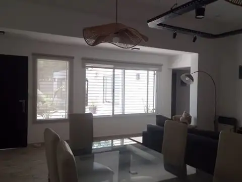 Casa en Venta en Manuel Alberti, USD 198.000