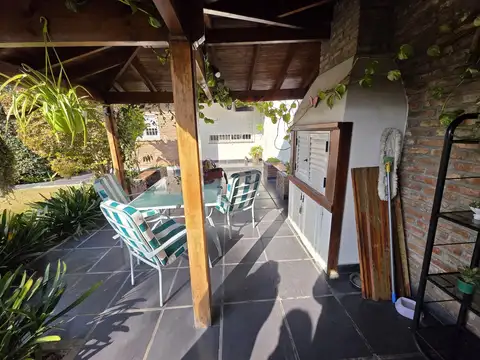 Quinta en Venta con 3 cocheras