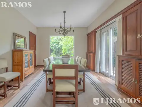 EXCELENTE CASA EN VENTA EN CUL DE SAL EN PUNTA CHICA, CON UBICACION PREMIUM DE LIBERTADOR AL RIO.