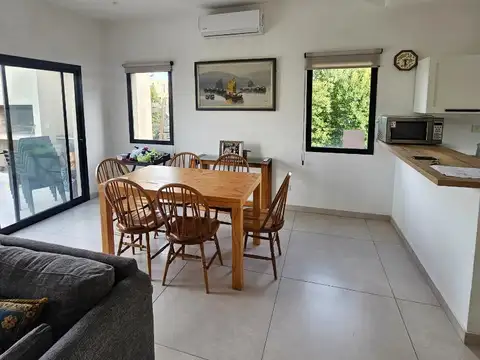 Casa en Alquiler en Santo Tomas, USD 1.200