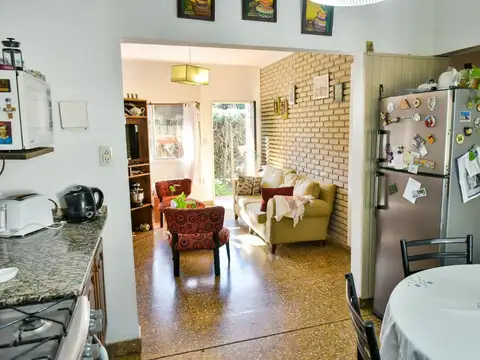 VENTA CASA 3 AMB + LOTE DE 236M2  LA LONJA PILAR