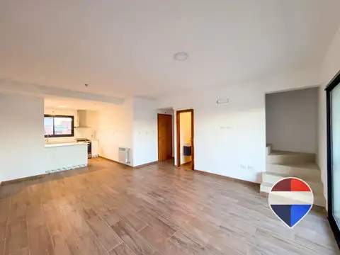 Calle 5 entre 57 y 58 1200