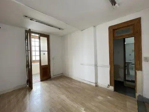 Oficina en Alquiler 50 años