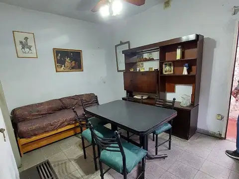 Depto Tipo Casa en Venta 40 años