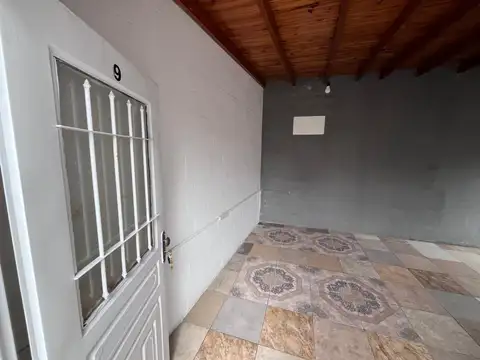 Depto Tipo Casa en Alquiler de 2 ambientes