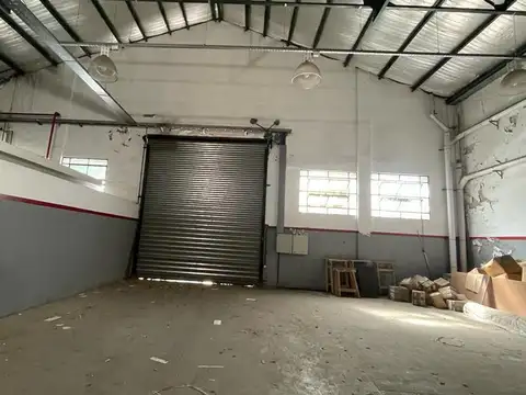 Galpon en Venta 52  mts Fondo
