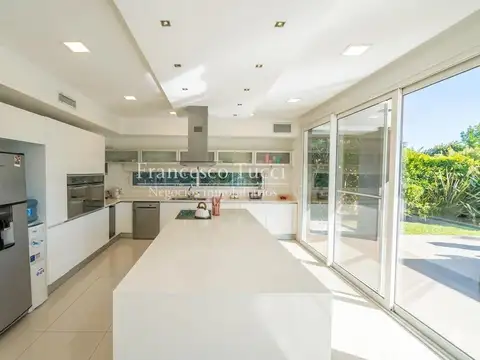 Casa en Venta de 4 dormitorios