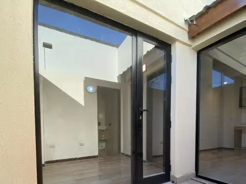 Depto Tipo Casa en Venta de 2 ambientes