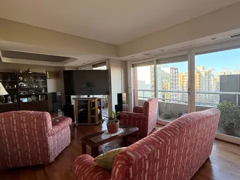 Hipólito Yrigoyen al 2100