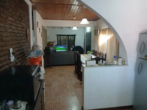 Casa - Venta - Argentina, Villa de Mayo - Tres Arroyos 2432